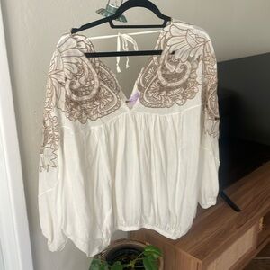 Free People Cutwork Dolman Blouse Top in Cream Lace- size L but can fit any body